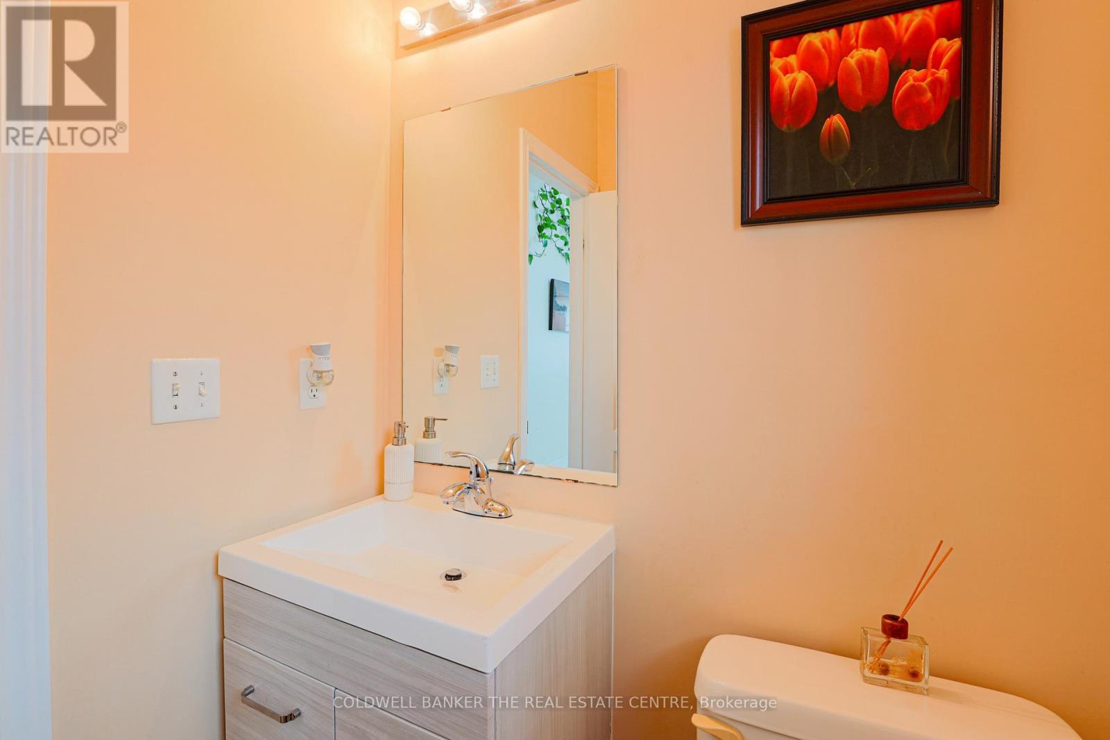 24 Mellowood Avenue, Brampton, Ontario  L6P 2P2 - Photo 9 - W12462083