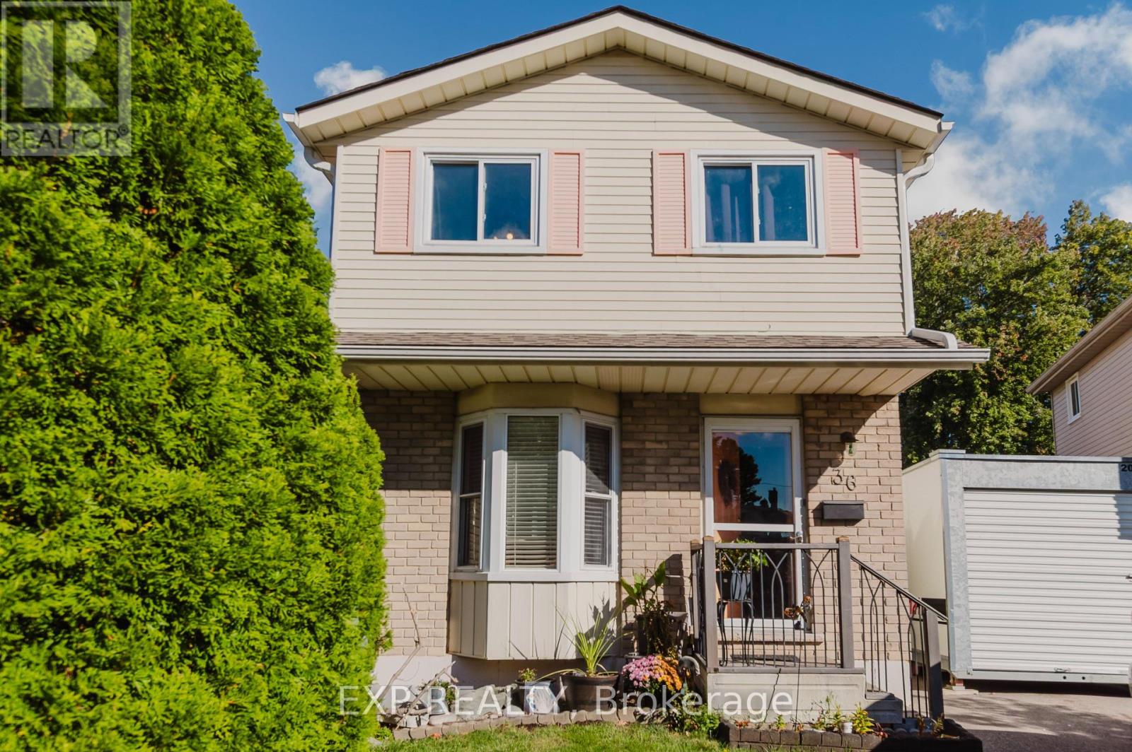 36 Nautical Road, Brantford, Ontario  N3P 1G6 - Photo 2 - X12461927