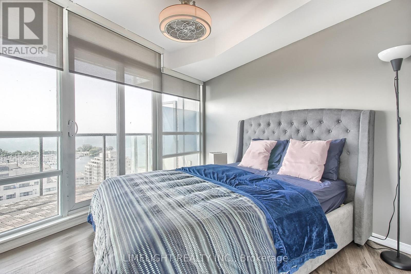 2208 - 2240 Lake Shore Boulevard W, Toronto, Ontario  M8V 0B1 - Photo 18 - W12462095