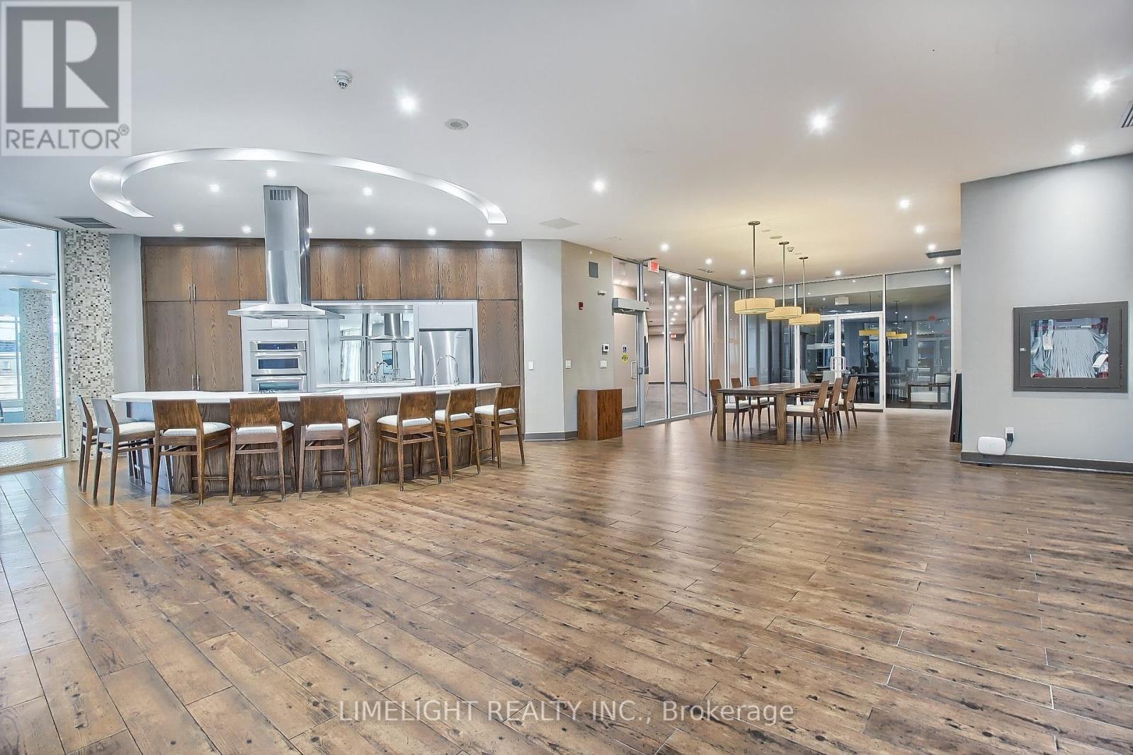 2208 - 2240 Lake Shore Boulevard W, Toronto, Ontario  M8V 0B1 - Photo 45 - W12462095