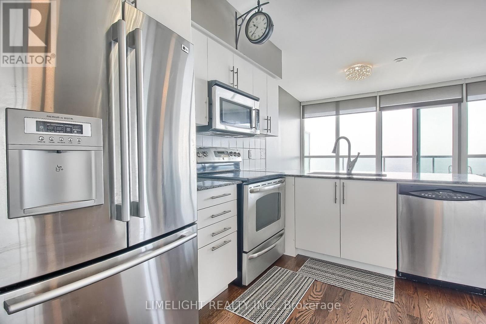 2208 - 2240 Lake Shore Boulevard W, Toronto, Ontario  M8V 0B1 - Photo 7 - W12462095
