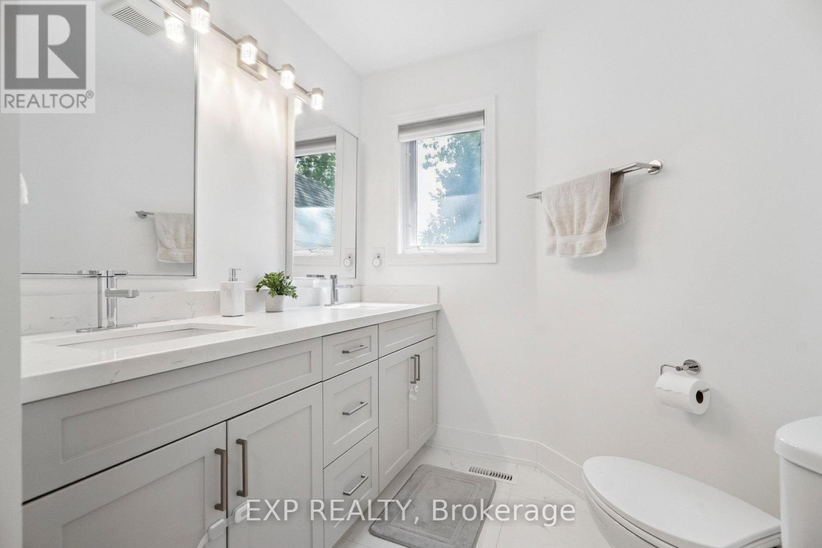 132 Harnesworth Crescent, Hamilton, Ontario  L0R 2H6 - Photo 25 - X12461970