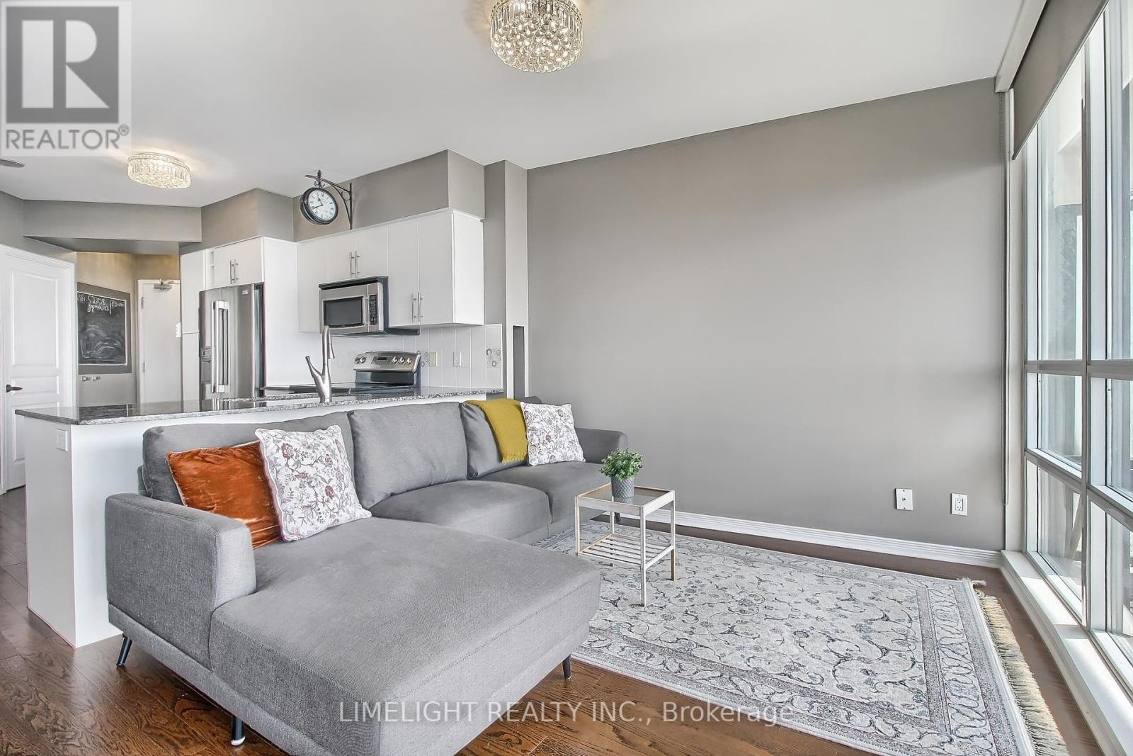 2208 - 2240 Lake Shore Boulevard W, Toronto, Ontario  M8V 0B1 - Photo 12 - W12462099
