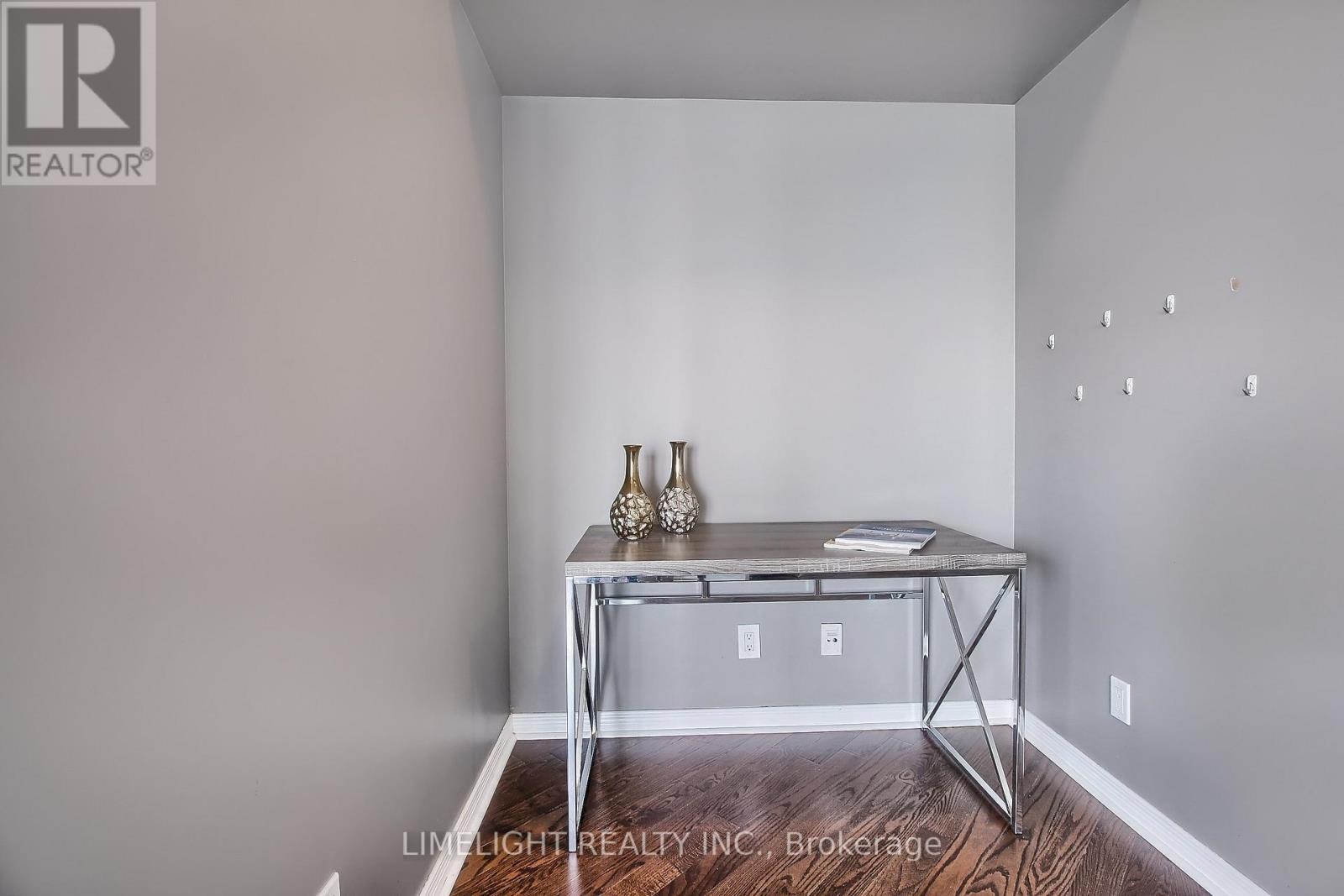 2208 - 2240 Lake Shore Boulevard W, Toronto, Ontario  M8V 0B1 - Photo 18 - W12462099