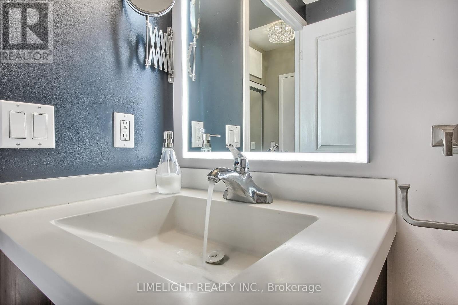 2208 - 2240 Lake Shore Boulevard W, Toronto, Ontario  M8V 0B1 - Photo 23 - W12462099