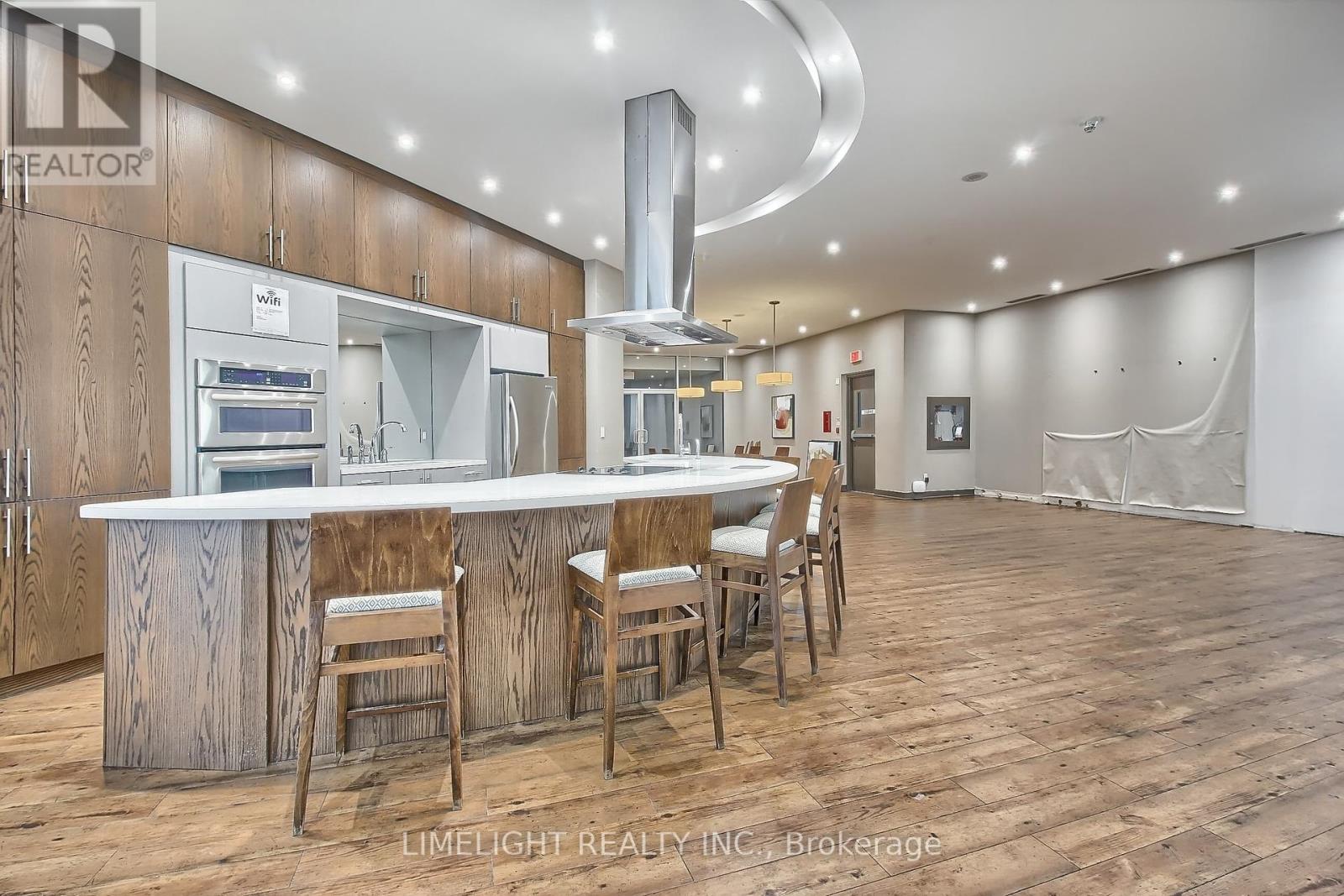 2208 - 2240 Lake Shore Boulevard W, Toronto, Ontario  M8V 0B1 - Photo 44 - W12462099