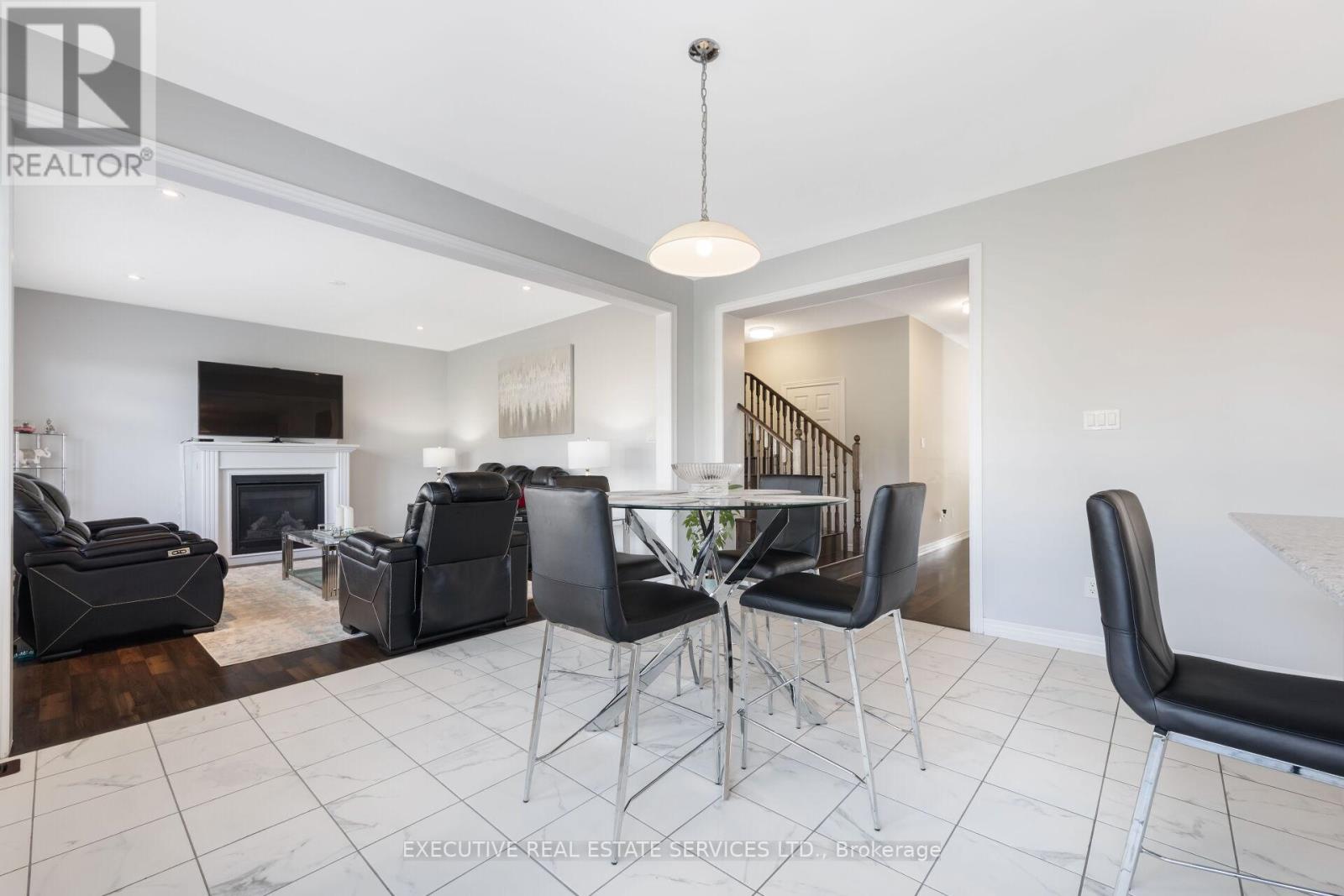 5 Drake Avenue, Brant, Ontario  N3L 0H9 - Photo 14 - X12462001