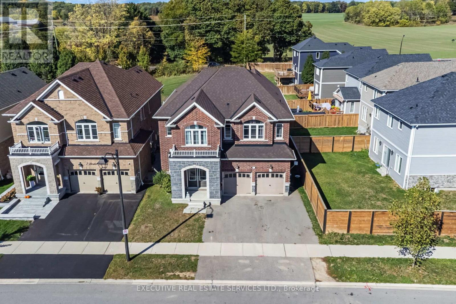 5 Drake Avenue, Brant, Ontario  N3L 0H9 - Photo 3 - X12462001