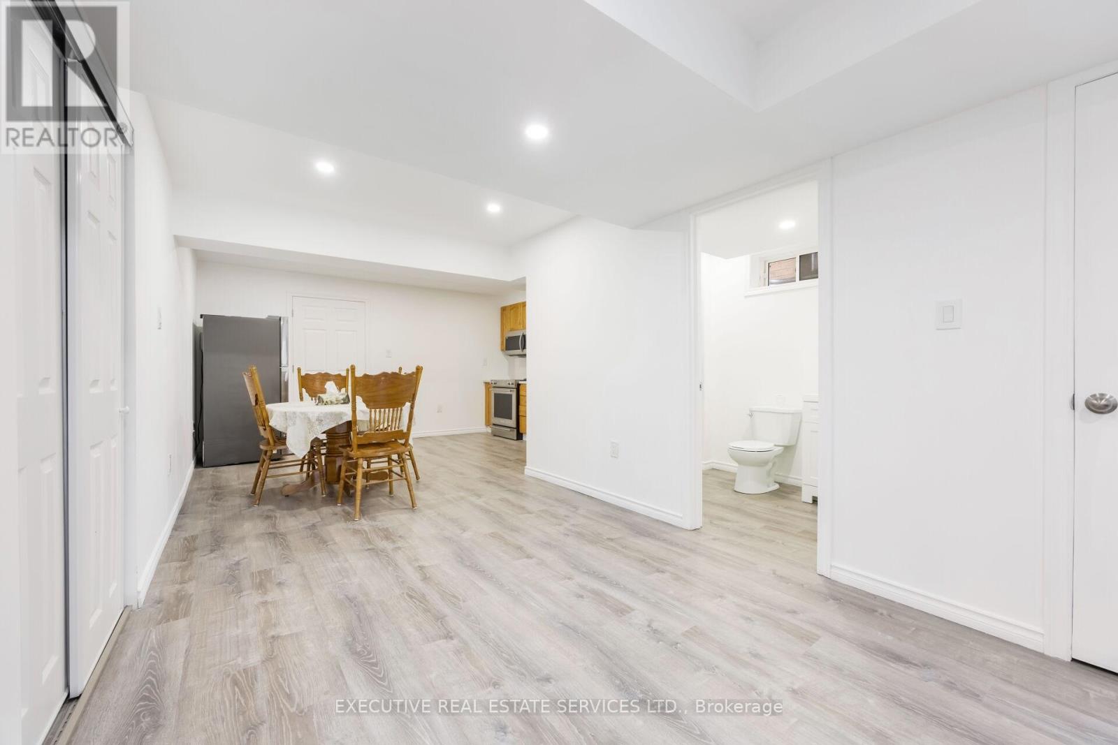 5 Drake Avenue, Brant, Ontario  N3L 0H9 - Photo 36 - X12462001