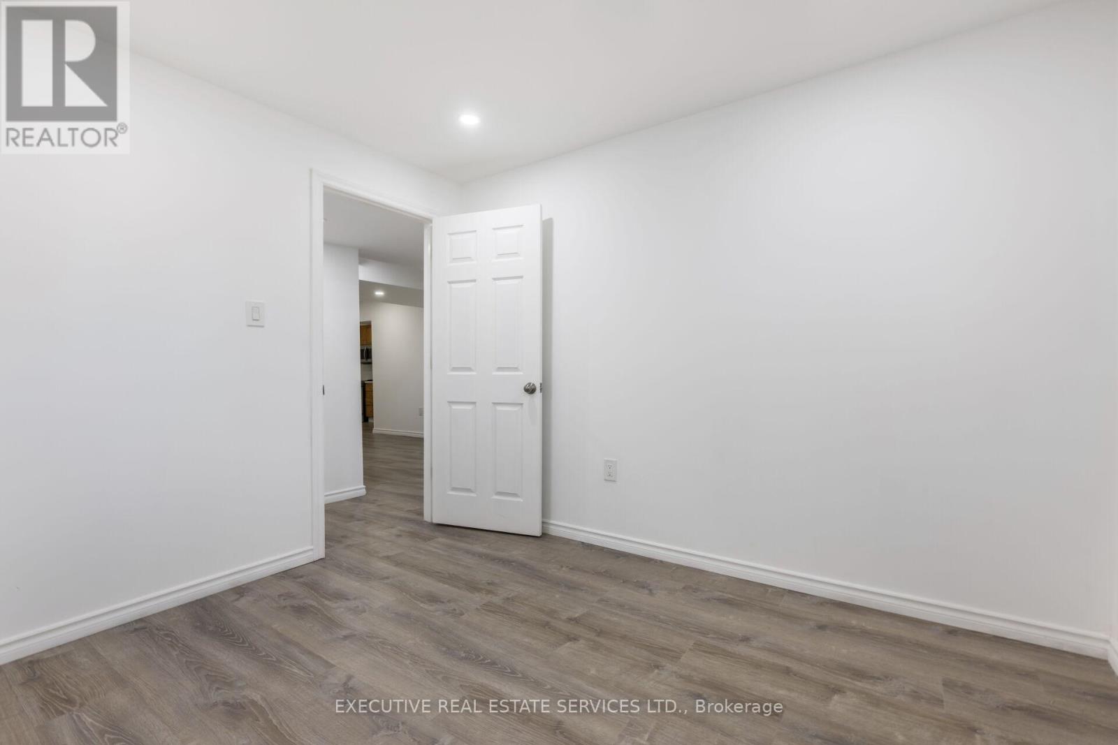 5 Drake Avenue, Brant, Ontario  N3L 0H9 - Photo 46 - X12462001