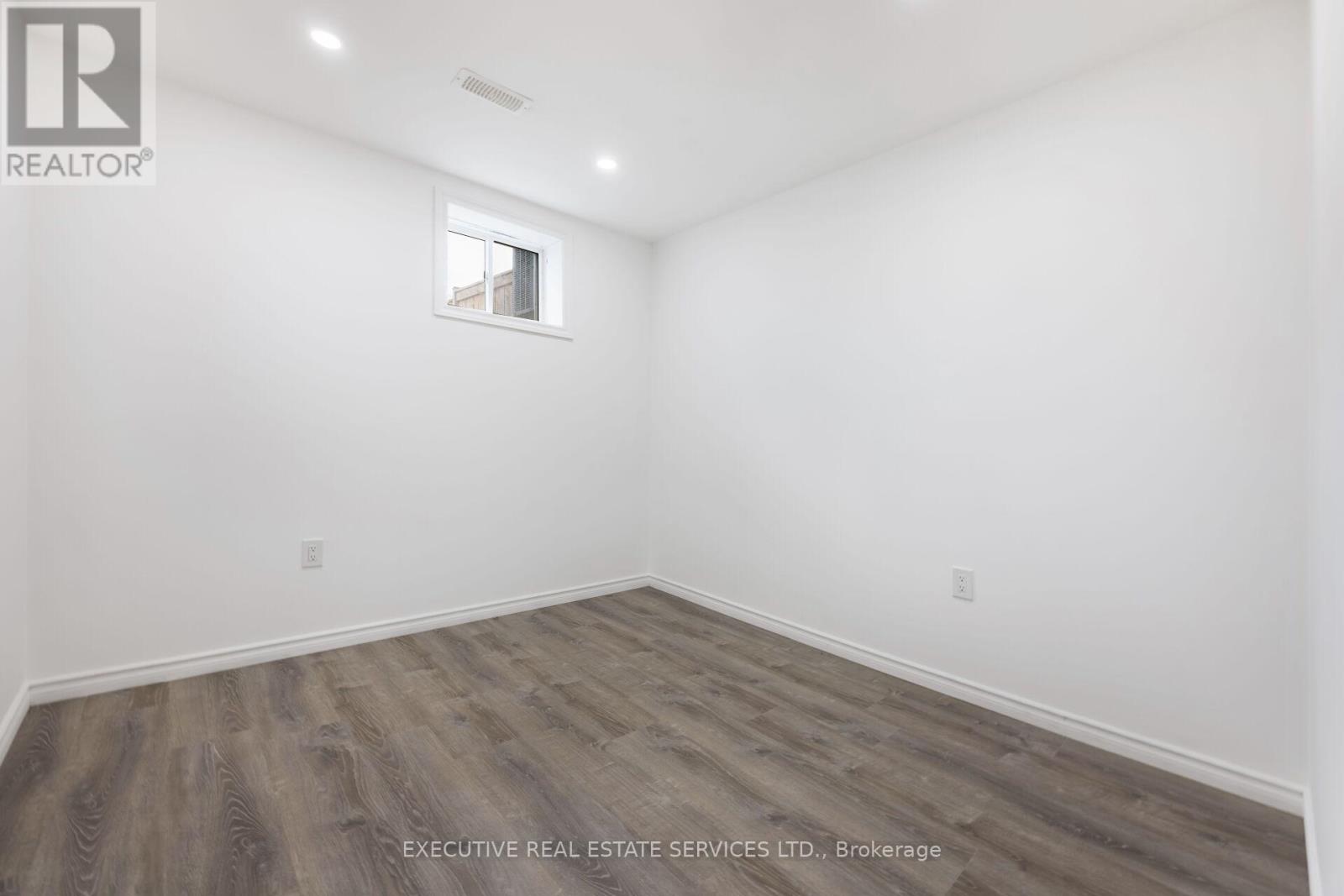 5 Drake Avenue, Brant, Ontario  N3L 0H9 - Photo 47 - X12462001