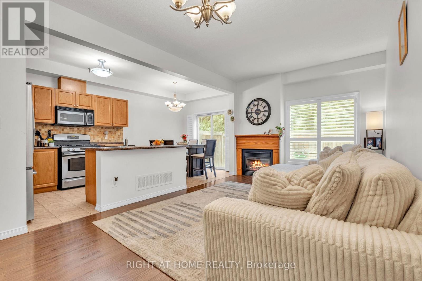 170 Dewitt Road, Hamilton, Ontario  L8E 0B4 - Photo 11 - X12462062