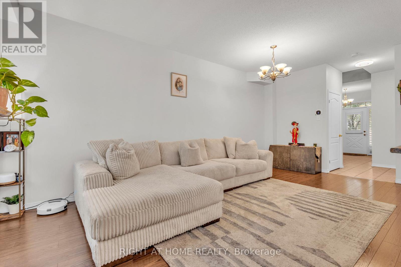 170 Dewitt Road, Hamilton, Ontario  L8E 0B4 - Photo 12 - X12462062