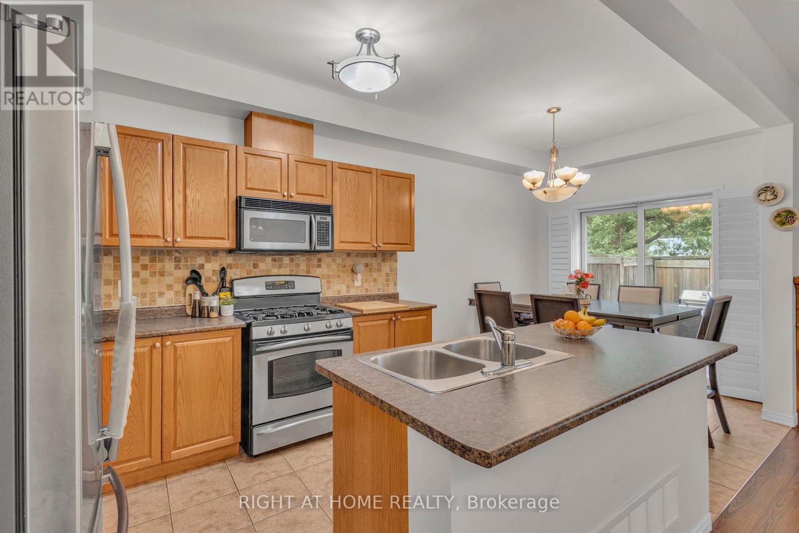 170 Dewitt Road, Hamilton, Ontario  L8E 0B4 - Photo 17 - X12462062
