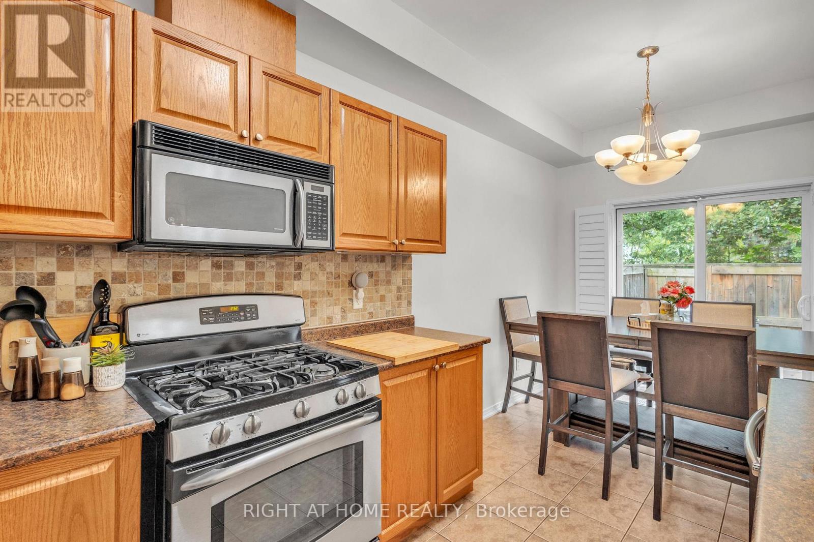 170 Dewitt Road, Hamilton, Ontario  L8E 0B4 - Photo 19 - X12462062