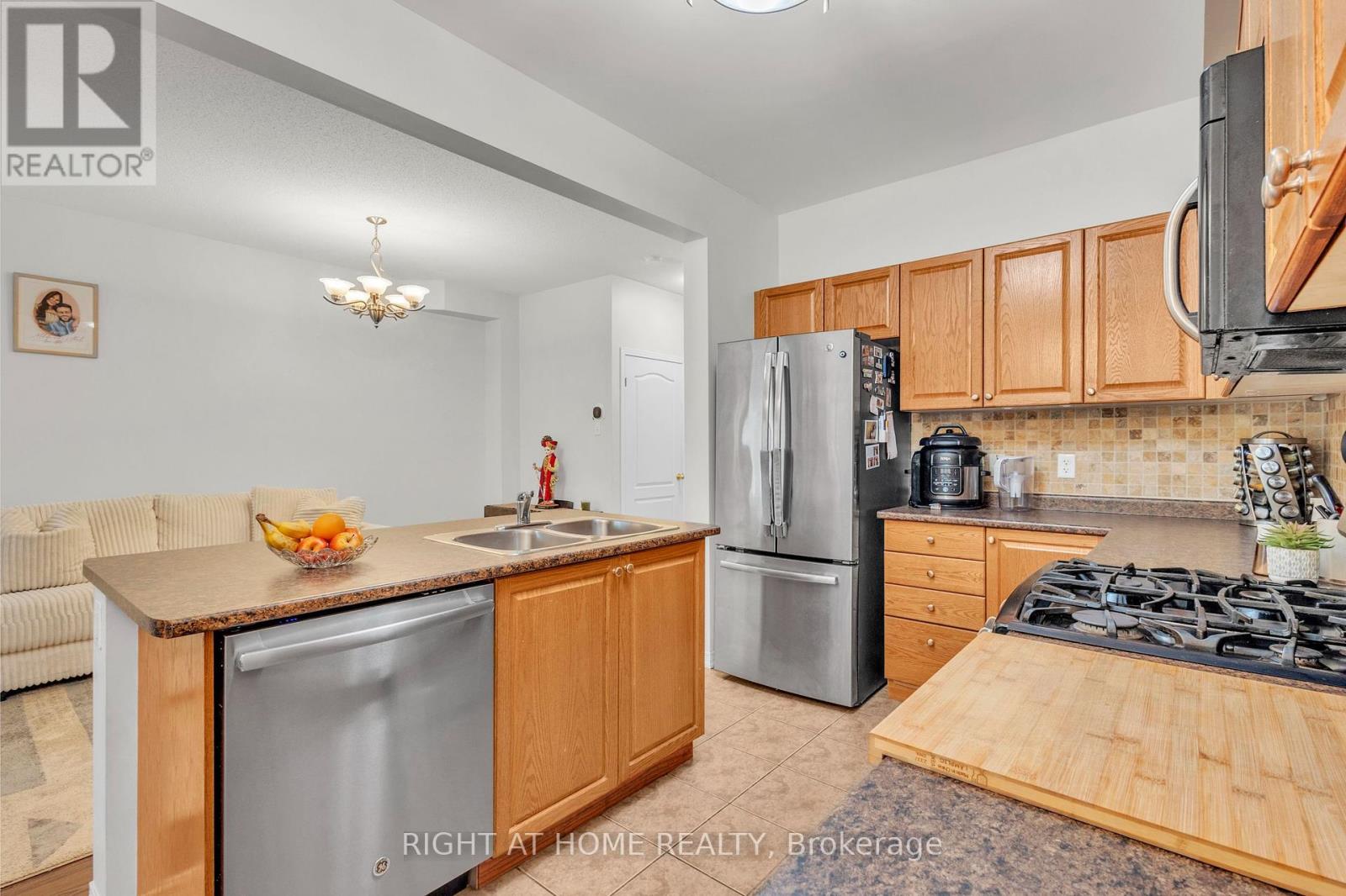 170 Dewitt Road, Hamilton, Ontario  L8E 0B4 - Photo 21 - X12462062