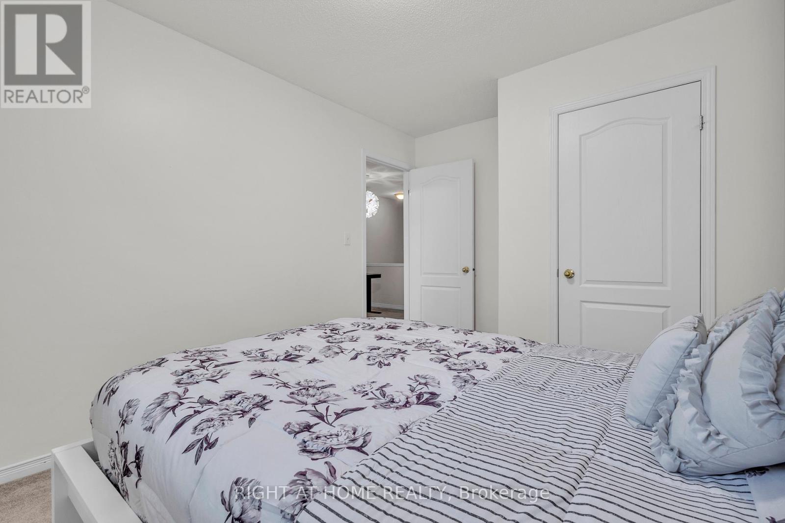170 Dewitt Road, Hamilton, Ontario  L8E 0B4 - Photo 34 - X12462062