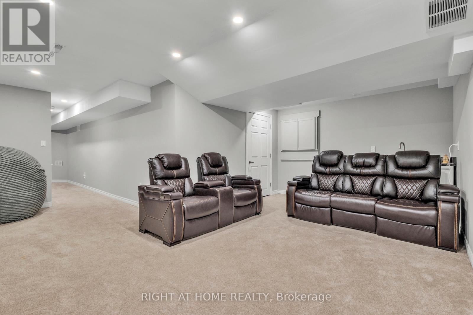 170 Dewitt Road, Hamilton, Ontario  L8E 0B4 - Photo 36 - X12462062