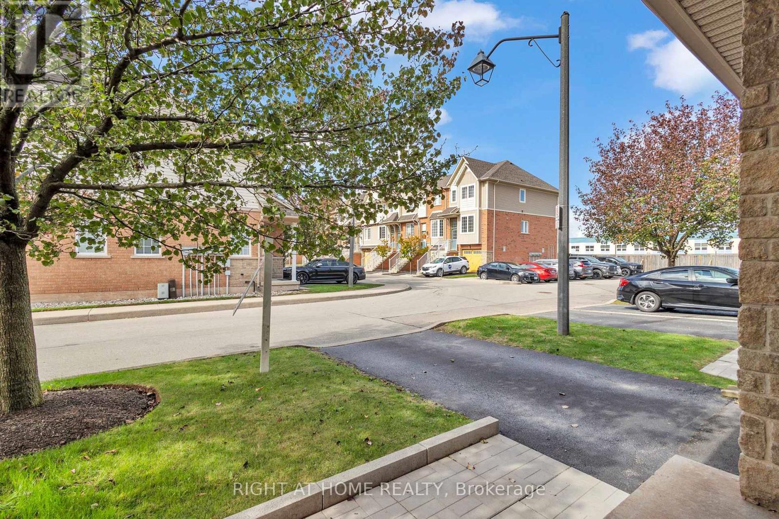 170 Dewitt Road, Hamilton, Ontario  L8E 0B4 - Photo 4 - X12462062