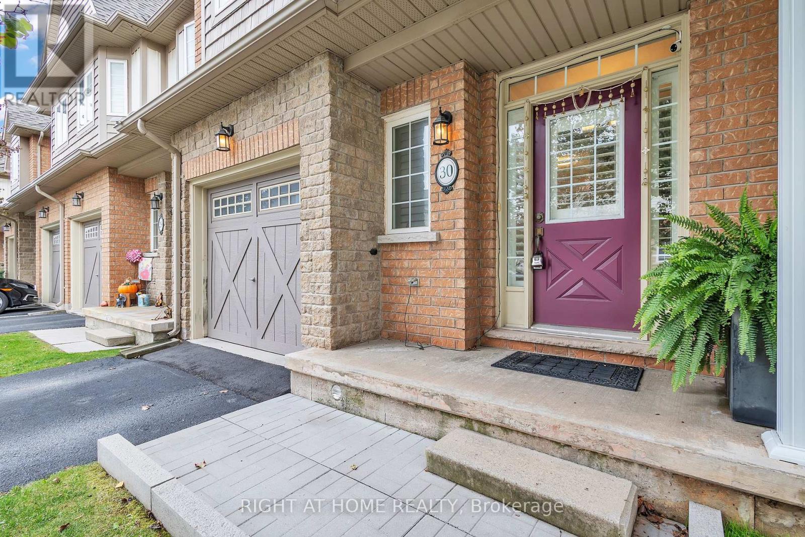 170 Dewitt Road, Hamilton, Ontario  L8E 0B4 - Photo 6 - X12462062