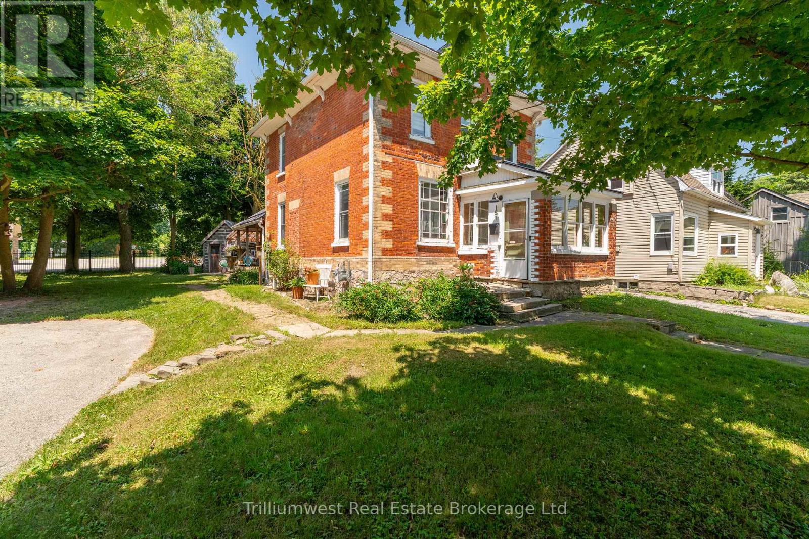 151 Frederick Street E, Wellington North, Ontario  N0G 1A0 - Photo 4 - X12462118