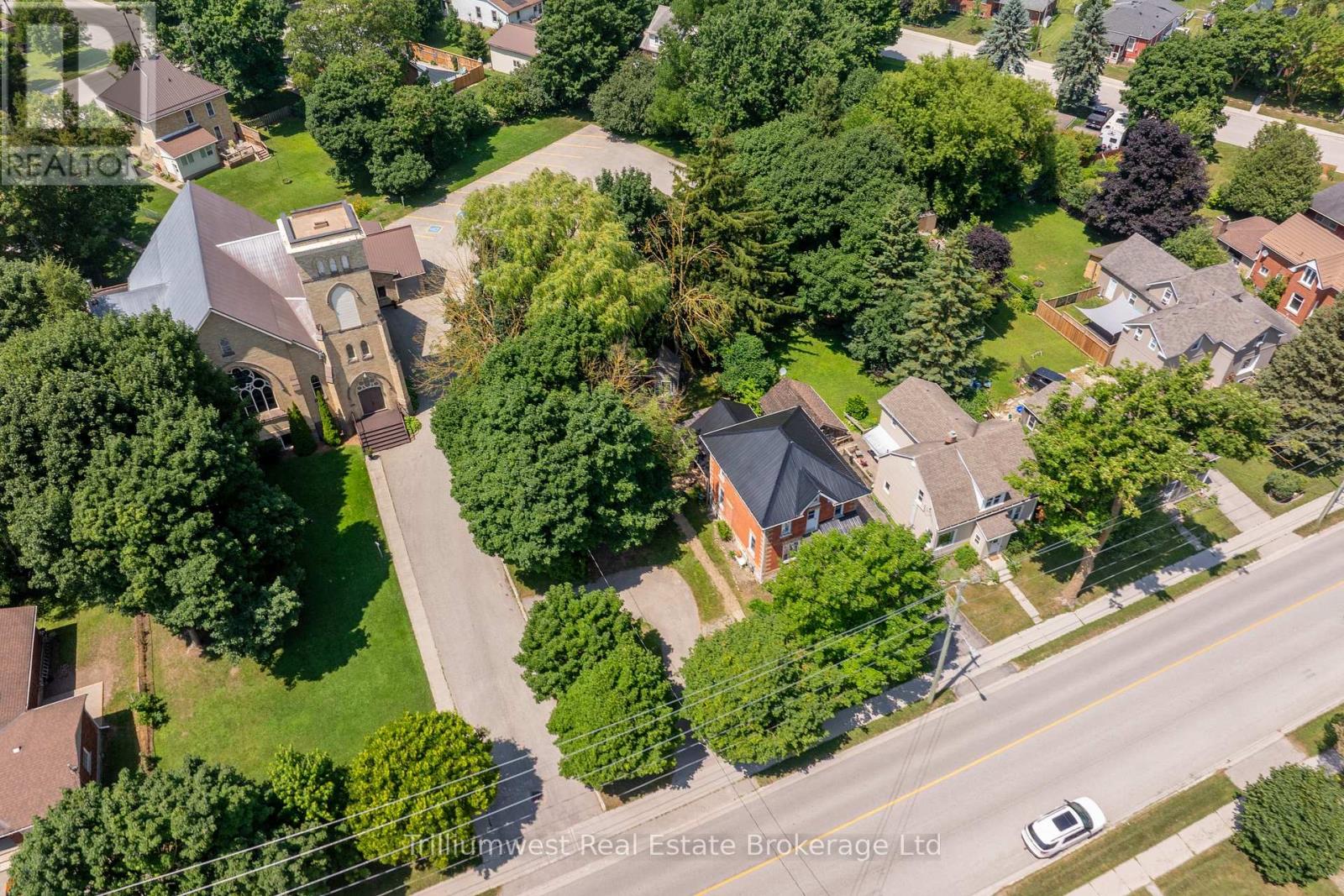 151 Frederick Street E, Wellington North, Ontario  N0G 1A0 - Photo 6 - X12462118