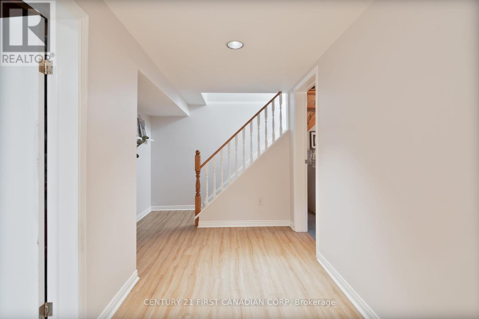 86 Mcleod Crescent, London North, Ontario  N5X 1S8 - Photo 18 - X12462126