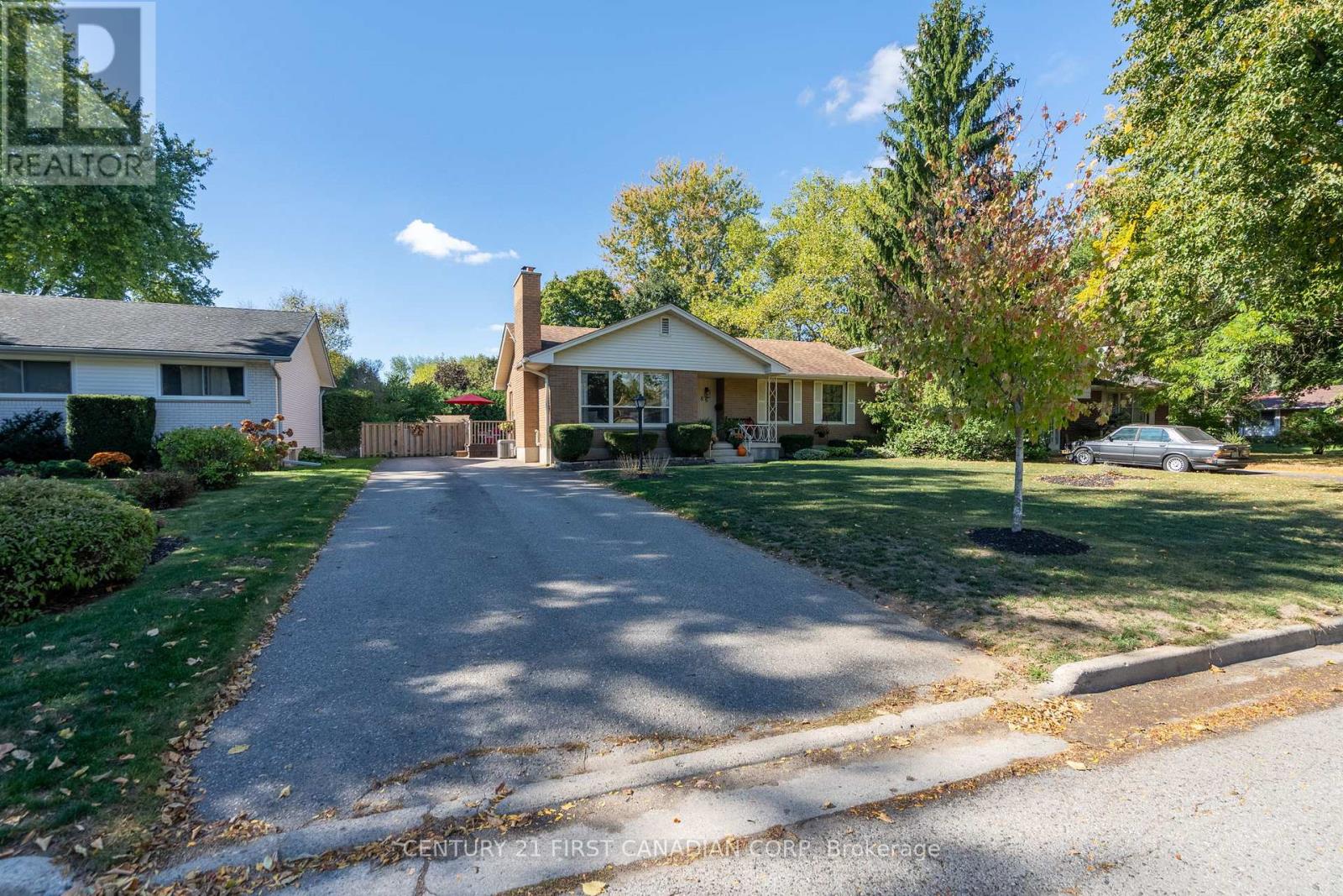 86 Mcleod Crescent, London North, Ontario  N5X 1S8 - Photo 2 - X12462126