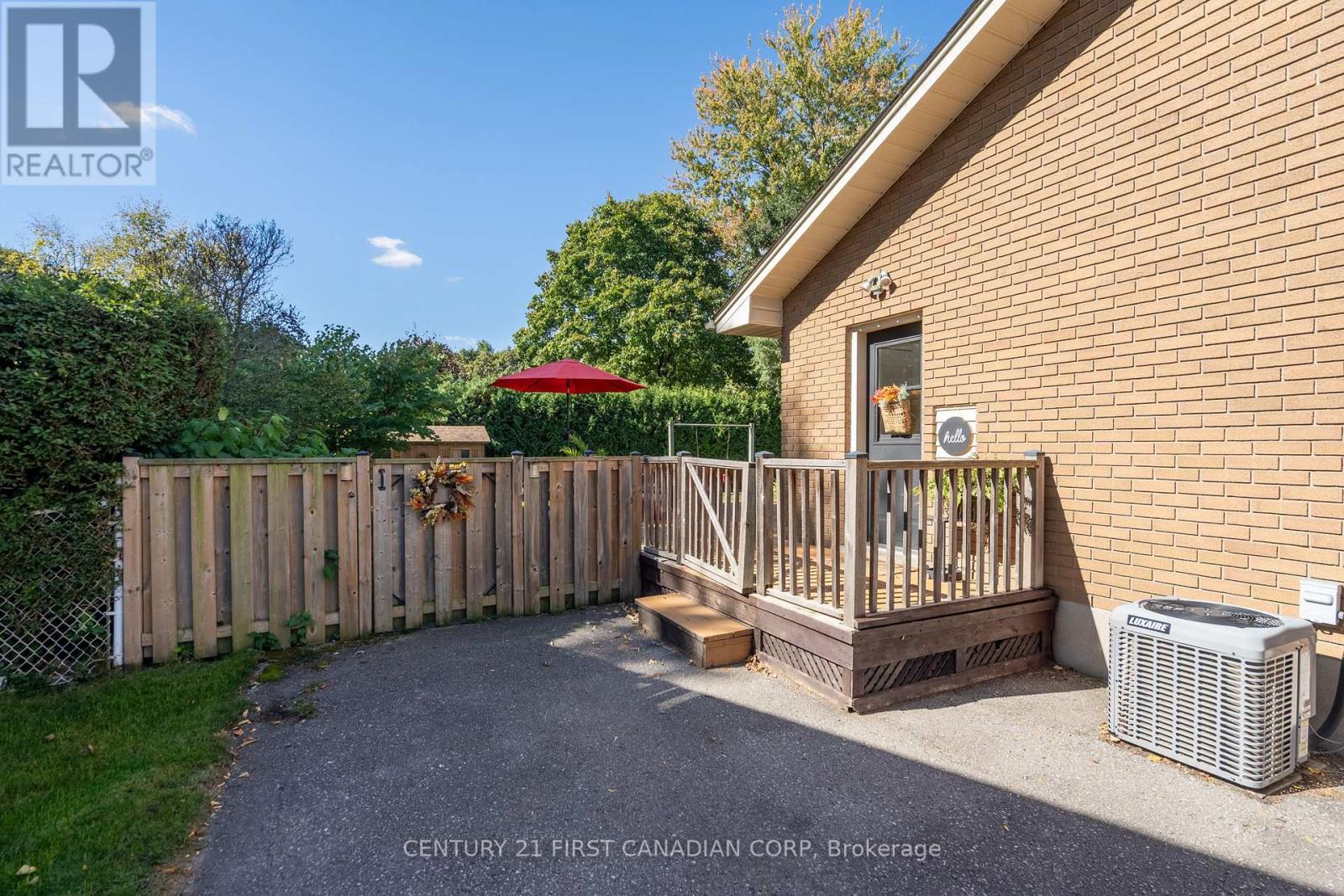 86 Mcleod Crescent, London North, Ontario  N5X 1S8 - Photo 4 - X12462126