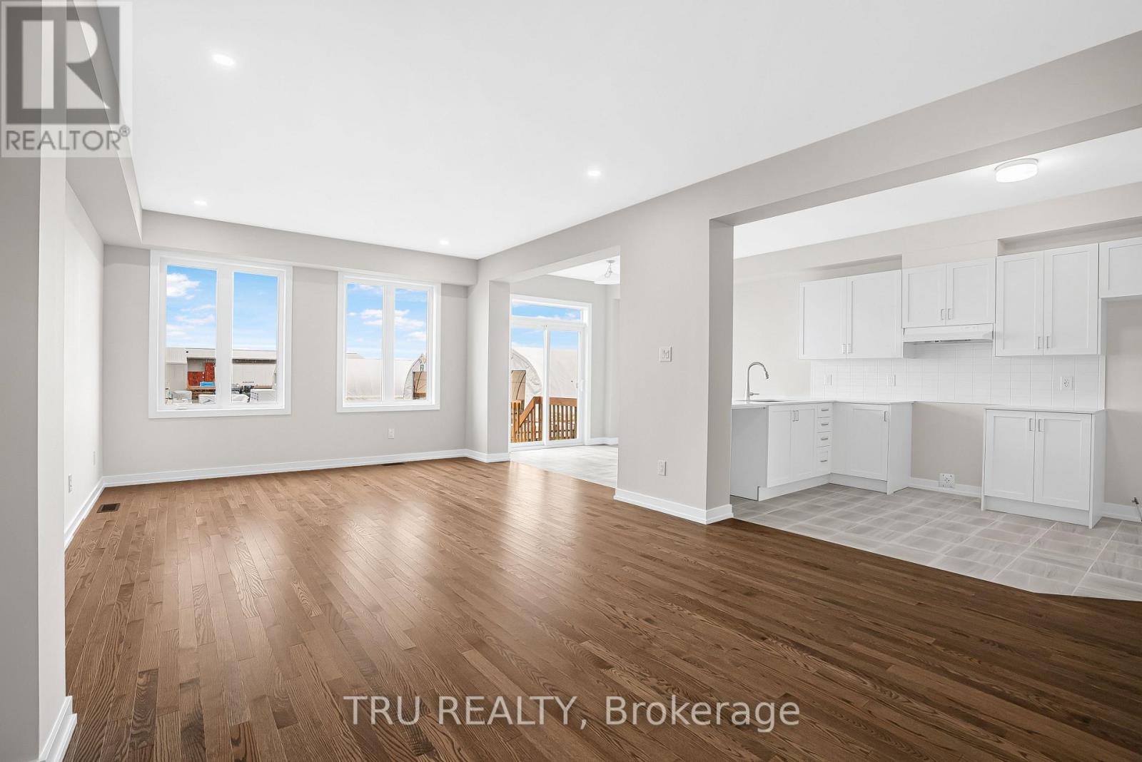 517 Oldenburg Avenue, Ottawa, Ontario  K0A 2Z0 - Photo 10 - X12462105