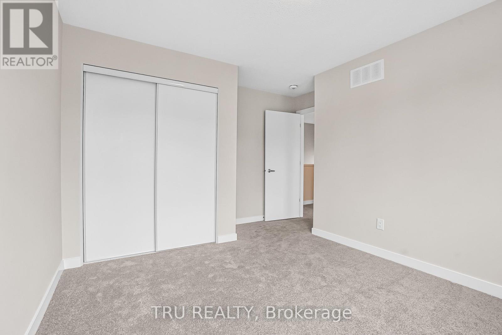 517 Oldenburg Avenue, Ottawa, Ontario  K0A 2Z0 - Photo 21 - X12462105