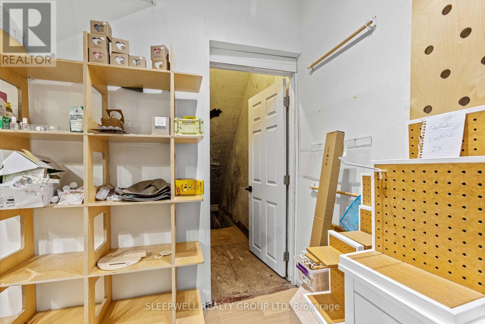5 Hawthorne Avenue, Ottawa, Ontario  K1S 0A9 - Photo 4 - X12462108