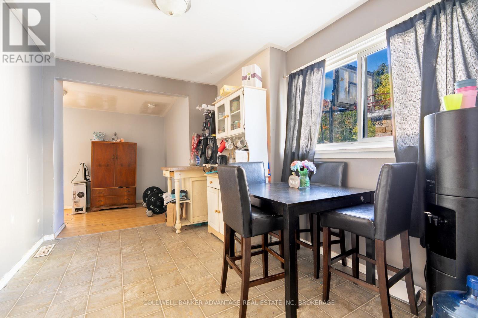 4674 Ryerson Crescent, Niagara Falls (Downtown), Ontario  L2E 1E5 - Photo 11 - X12462122