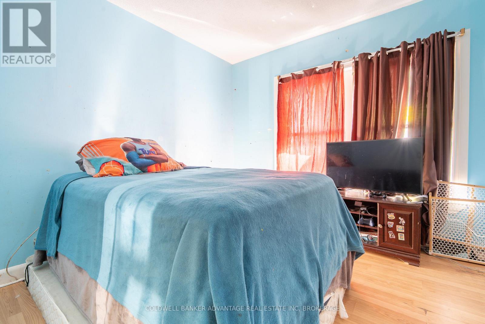 4674 Ryerson Crescent, Niagara Falls (Downtown), Ontario  L2E 1E5 - Photo 16 - X12462122