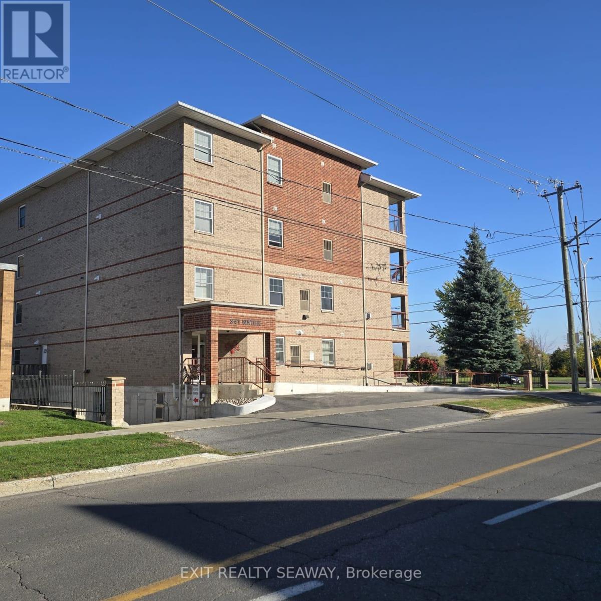 201 - 341 Water Street W, Cornwall, Ontario  K6J 1A5 - Photo 19 - X12462107