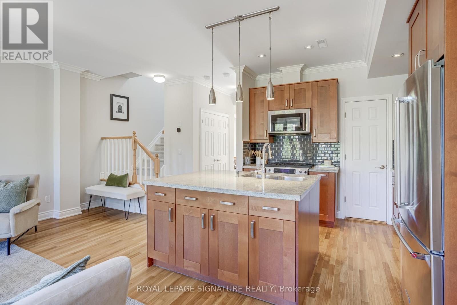 1015b College Street, Toronto, Ontario  M6H 1A8 - Photo 6 - C12462092