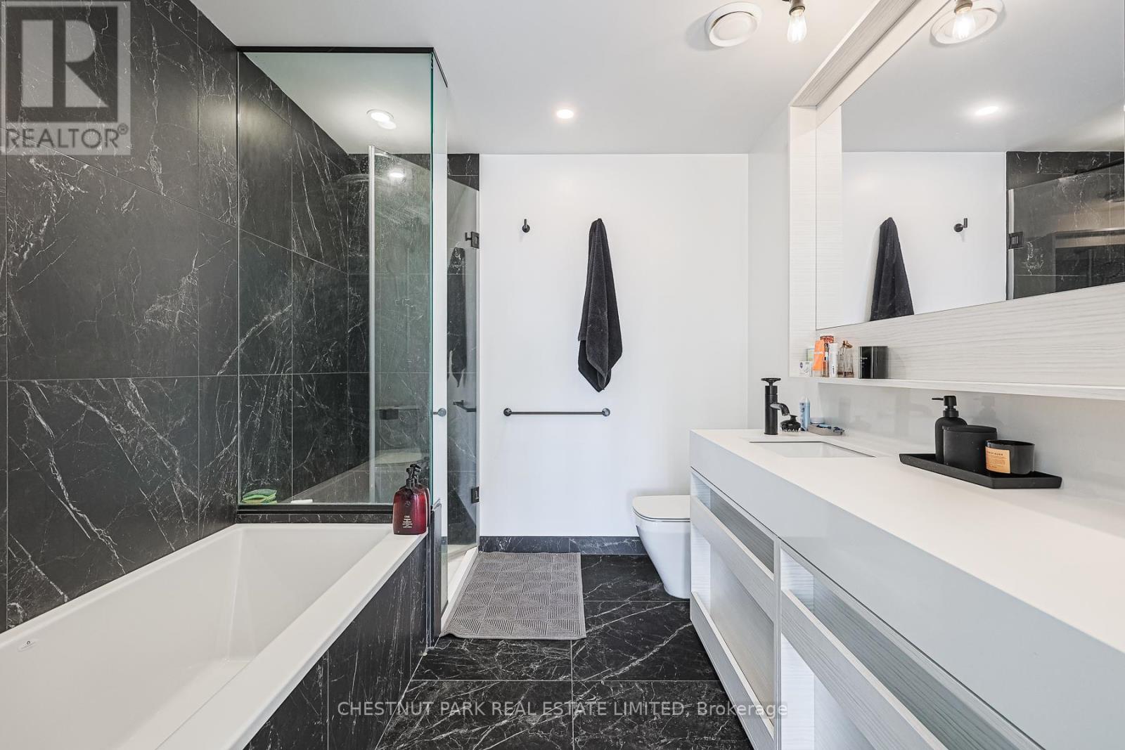 1204 - 505 Richmond Street W, Toronto, Ontario  M5V 1Y3 - Photo 23 - C12462113