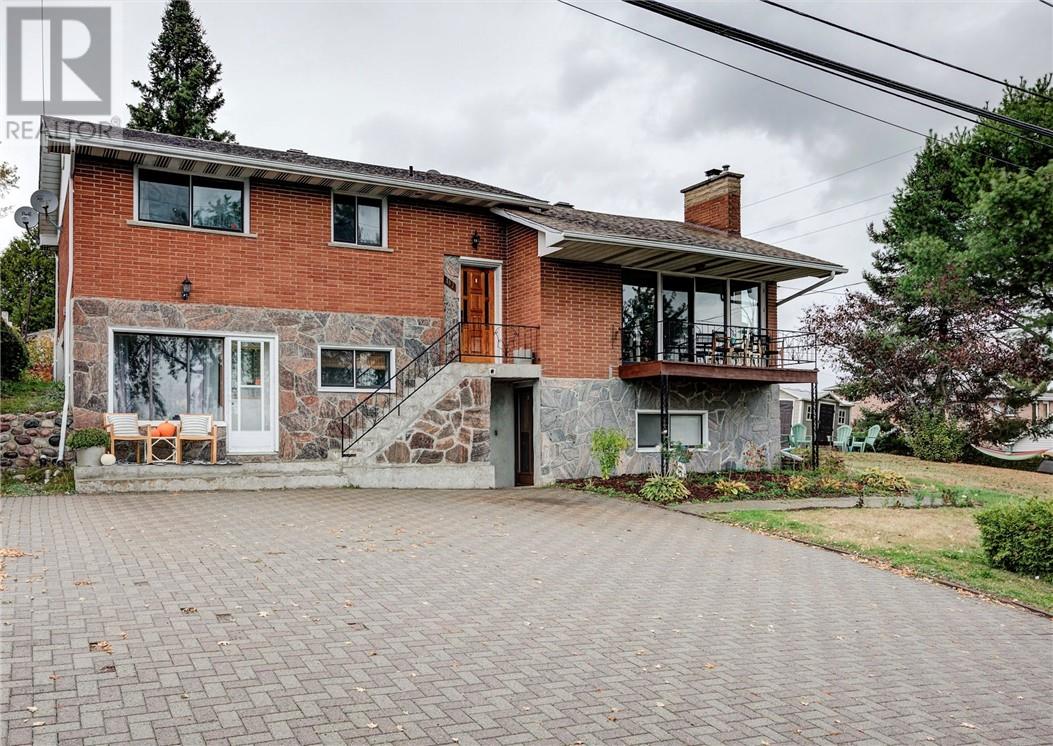 107 Main Street W, Chelmsford, Ontario  P0M 1L0 - Photo 1 - 2125223