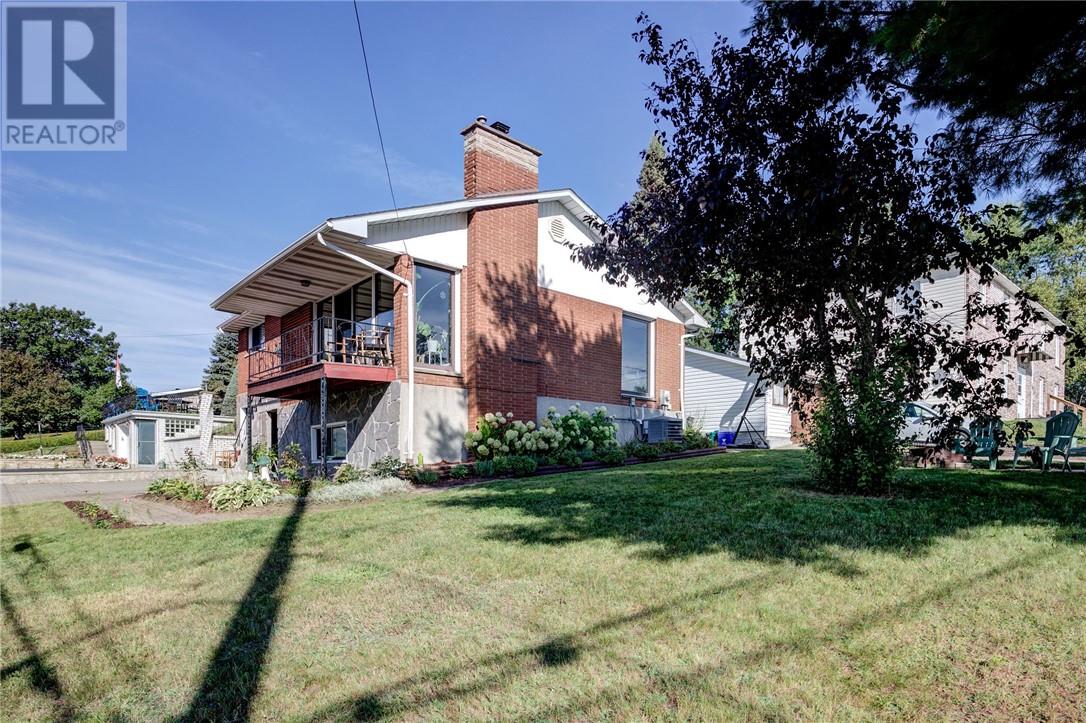 107 Main Street W, Chelmsford, Ontario  P0M 1L0 - Photo 6 - 2125223