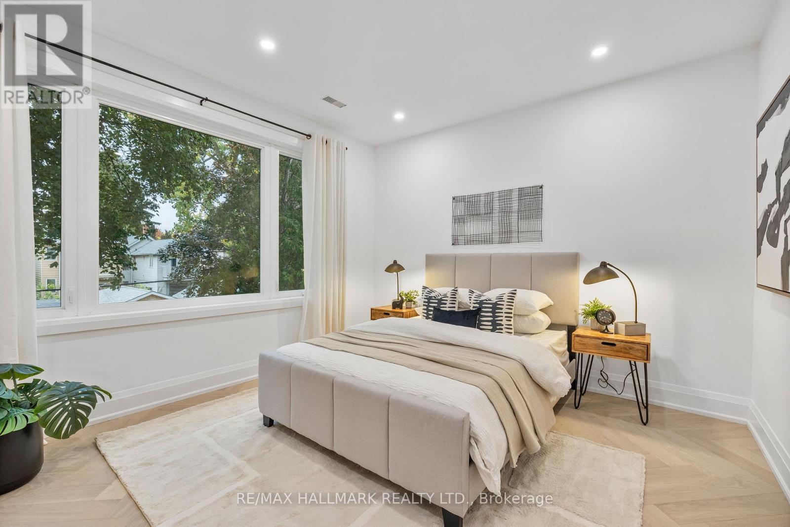 98 Hogarth Avenue, Toronto, Ontario  M4K 1K4 - Photo 16 - E12462093