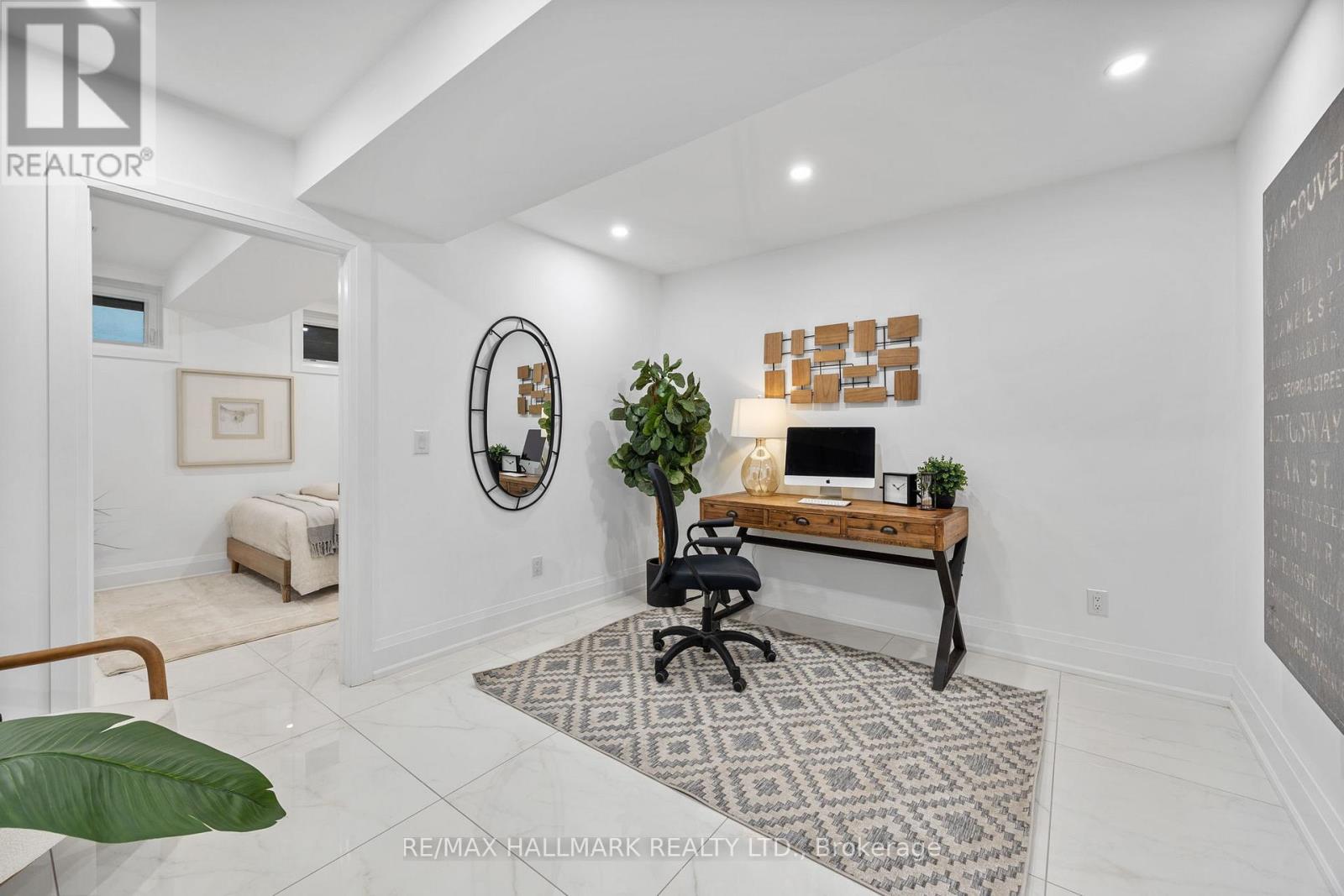 98 Hogarth Avenue, Toronto, Ontario  M4K 1K4 - Photo 29 - E12462093