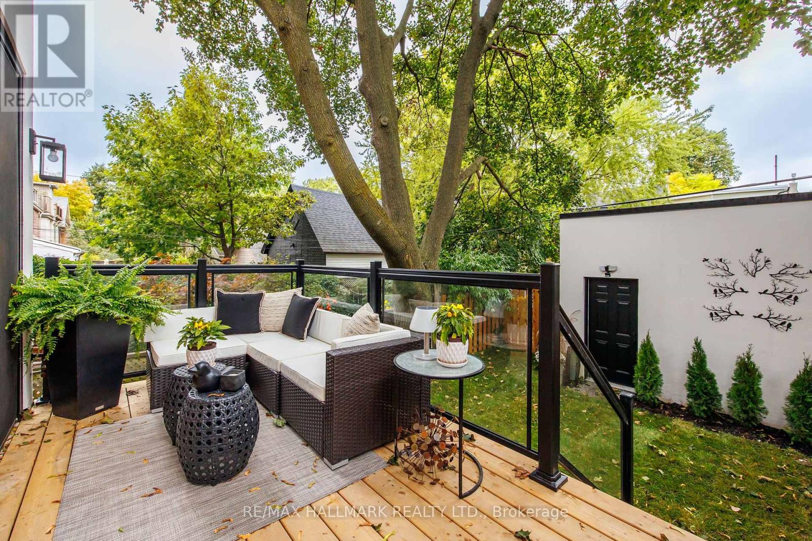 98 Hogarth Avenue, Toronto, Ontario  M4K 1K4 - Photo 35 - E12462093