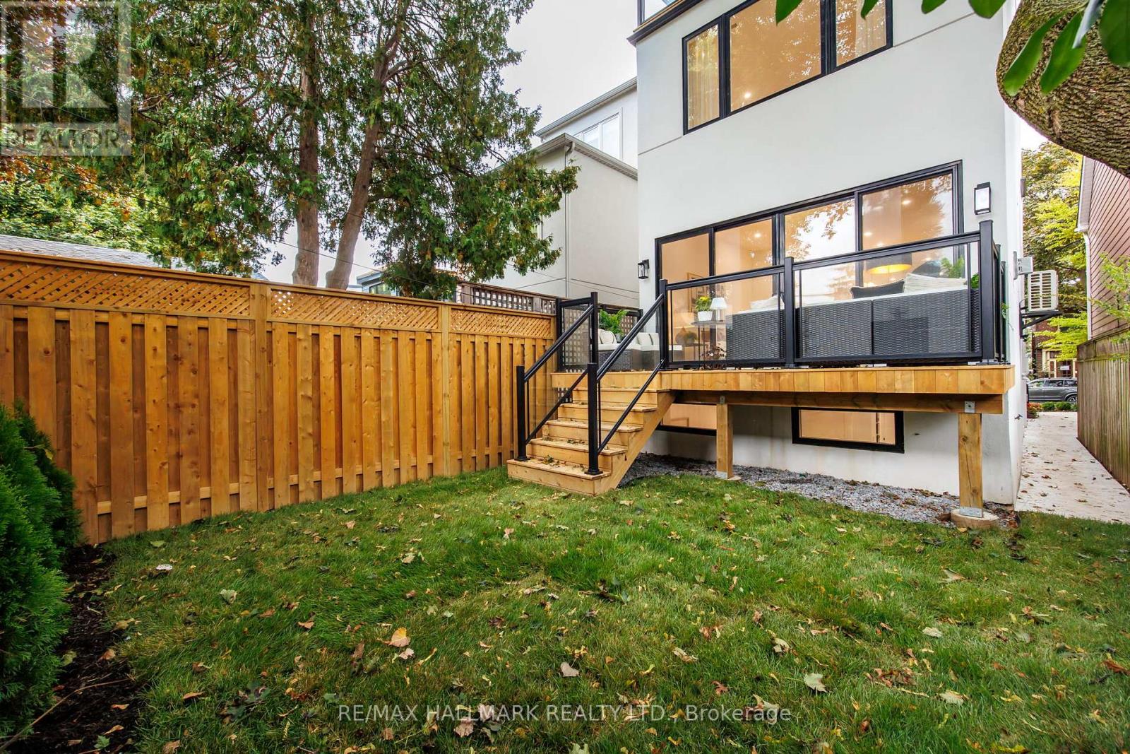 98 Hogarth Avenue, Toronto, Ontario  M4K 1K4 - Photo 36 - E12462093