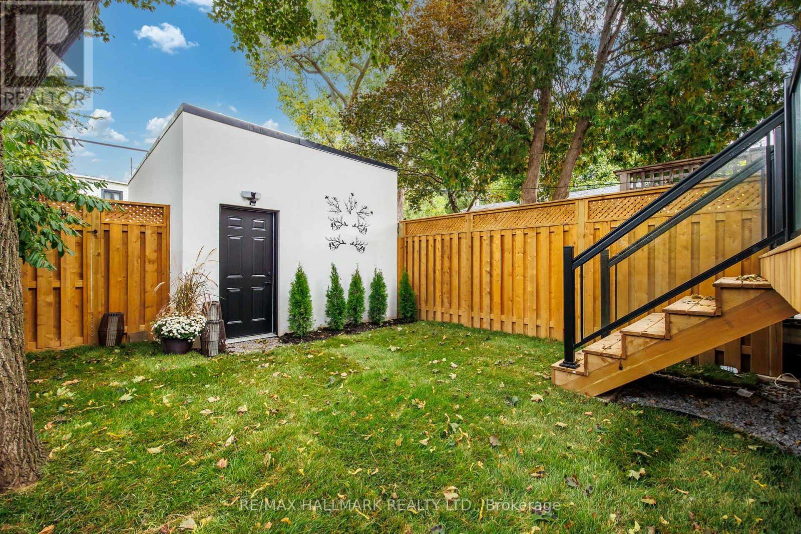 98 Hogarth Avenue, Toronto, Ontario  M4K 1K4 - Photo 40 - E12462093