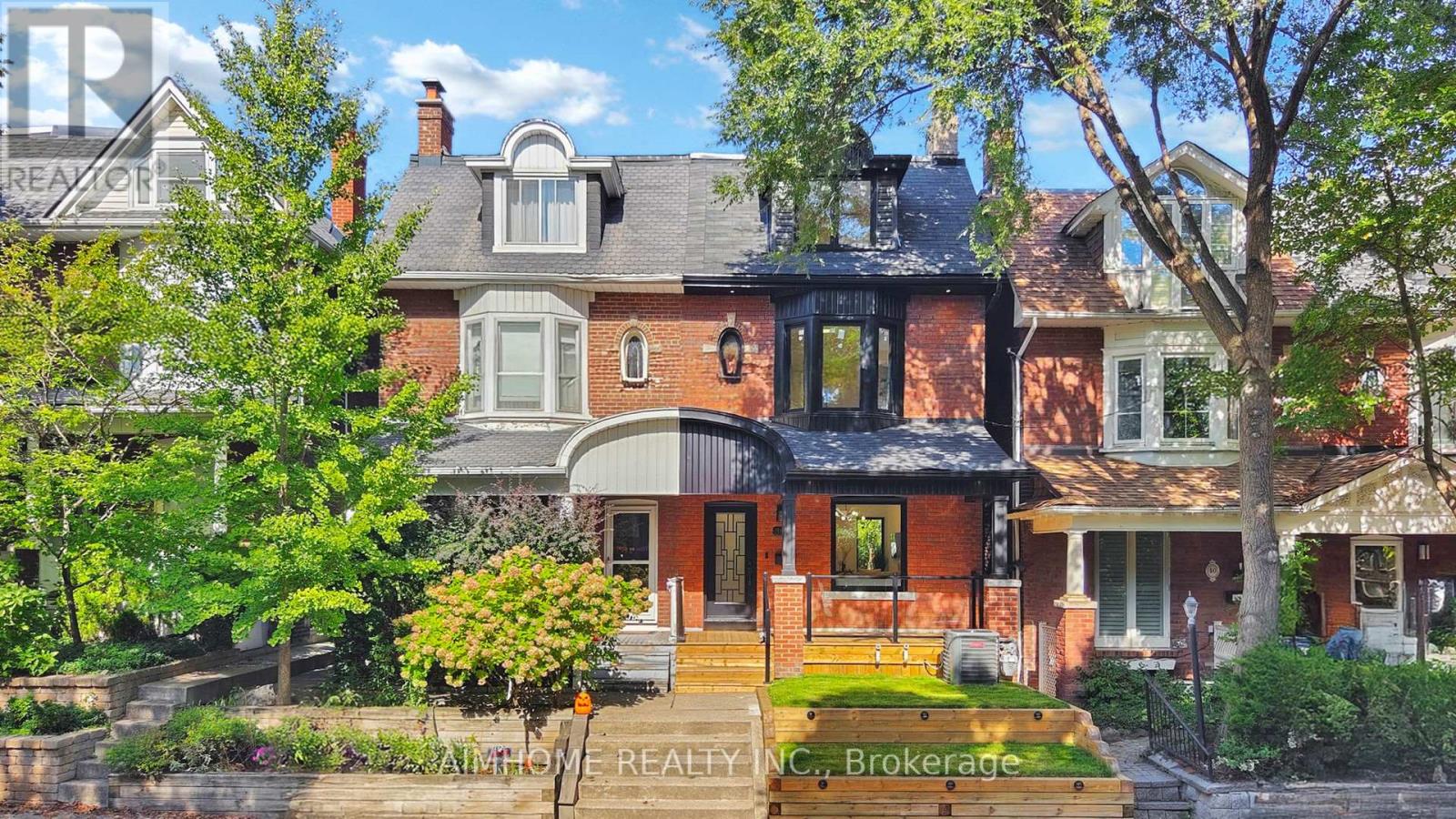 38 SPARKHALL AVENUE, Toronto, Ontario