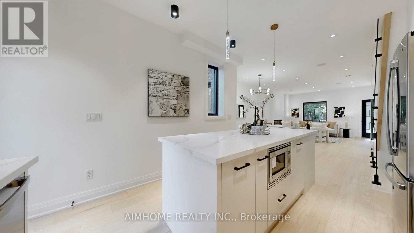 38 Sparkhall Avenue, Toronto, Ontario  M4K 1G5 - Photo 15 - E12462098