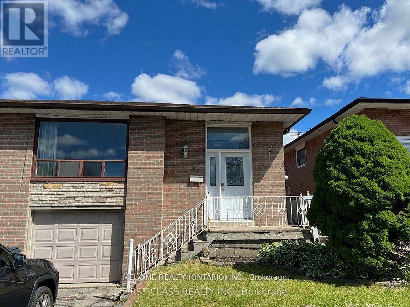 42 EARLTHORPE CRESCENT, Toronto, Ontario