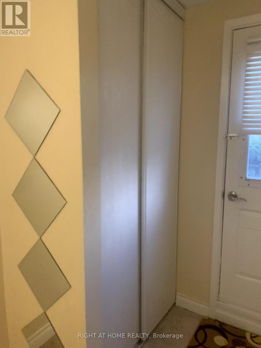4 - 20 Hainford Street, Toronto, Ontario  M1E 4Y5 - Photo 3 - E12462112