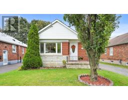 79 OAKES AVENUE, Oshawa, Ontario