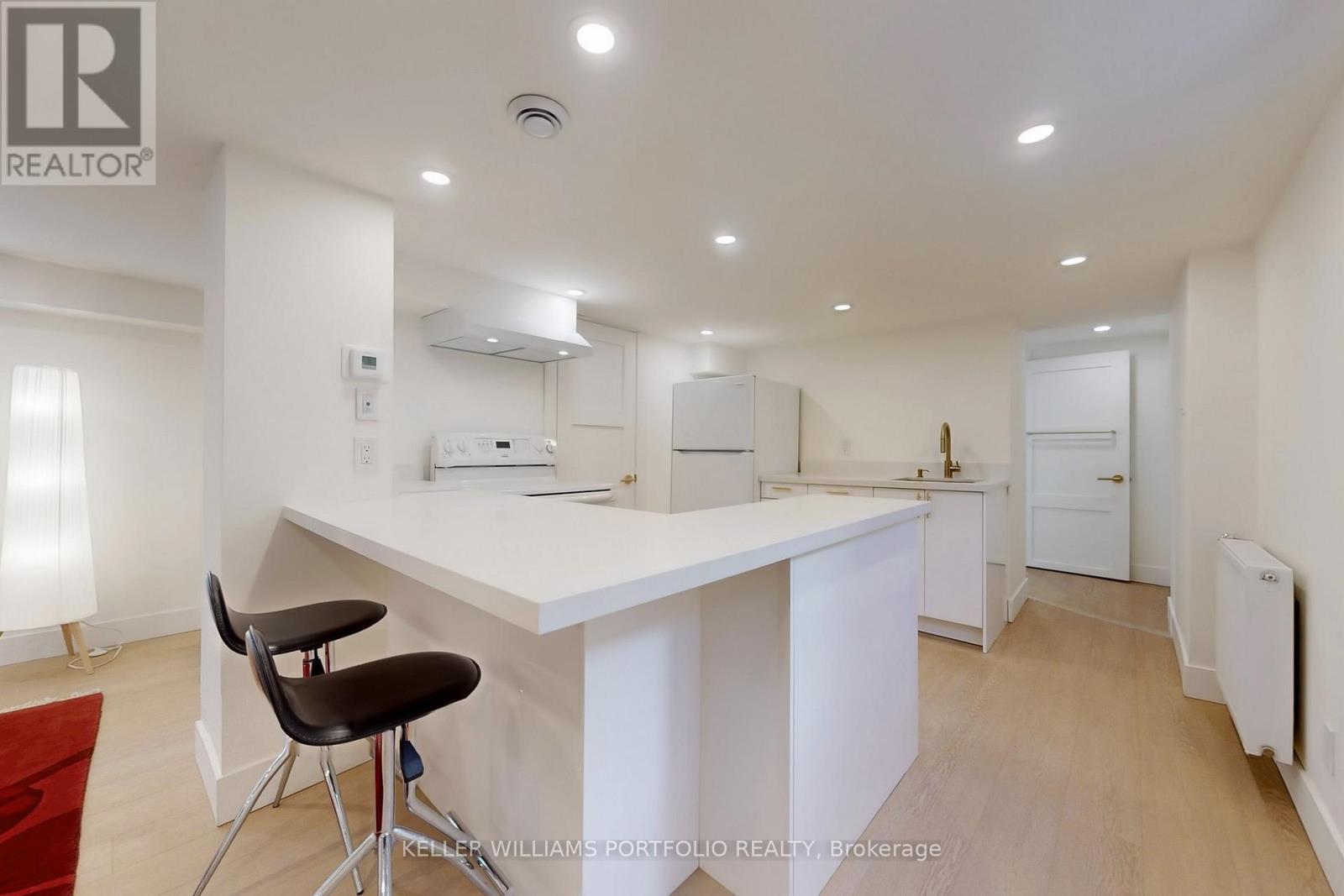22 Pitt Avenue, Toronto, Ontario  M1L 2R1 - Photo 37 - E12462125
